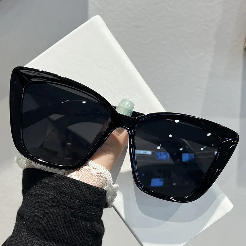 Lunettes de soleil œil de chat - Sunglasses Cat Eye avis et prix